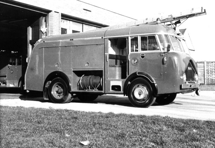 NFK 705 at Evesham fire station c.1975