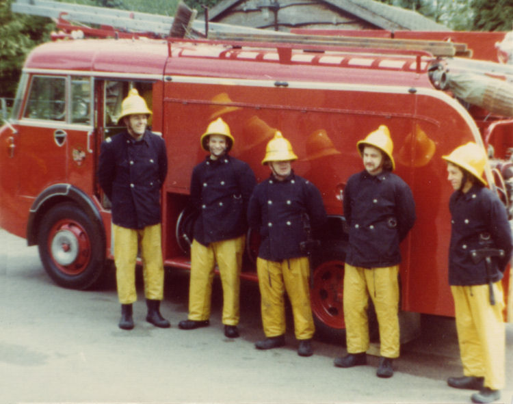The Broadway crew at Campden c.1975