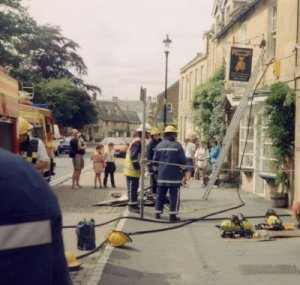 Fire at the Teddybear museum in Broadway