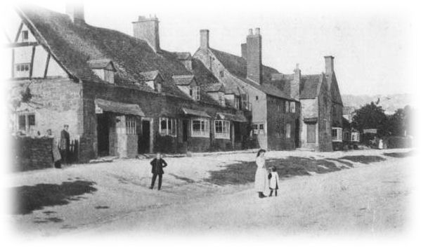 Upper High Street Broadway c.1910